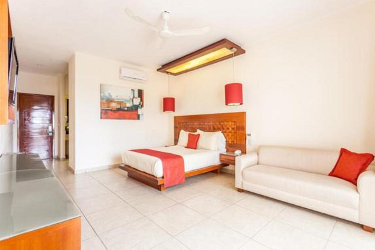 פוארטו אסקונדידו Hotel Blater מראה חיצוני תמונה